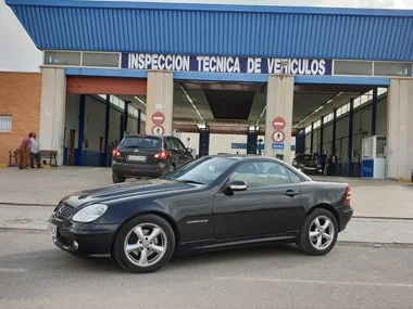 Mercedes SLK on UK plates passes import test in Murcia. The customers drove up to us from Cadiz region and used one of our courtesy cars to explore the area whilst we prepared and tested theirs, which we returned to them the same day - September 2018