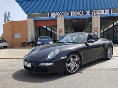 Stunning Porsche 911 Carrera 2 from Malaga passes import test with simple fog light rewire - July 2018.