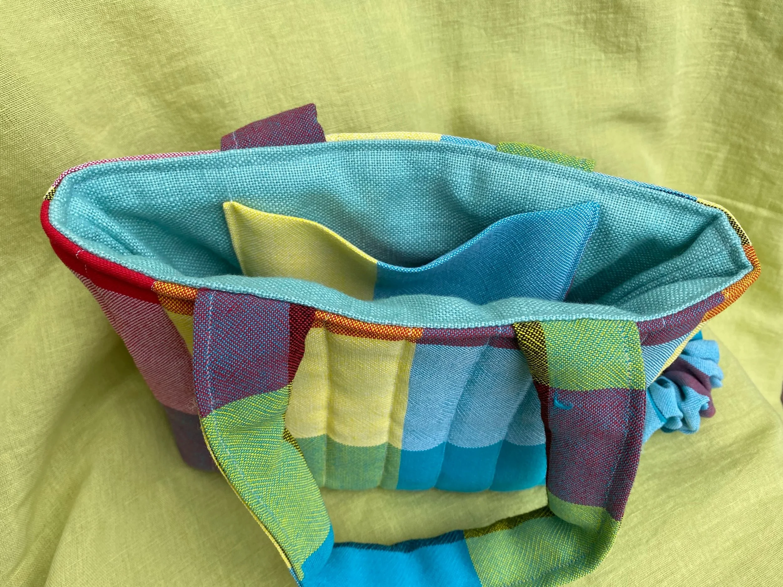 checked+yellow+blue+small+table+cloth+bag+inside+pic+2.jpg