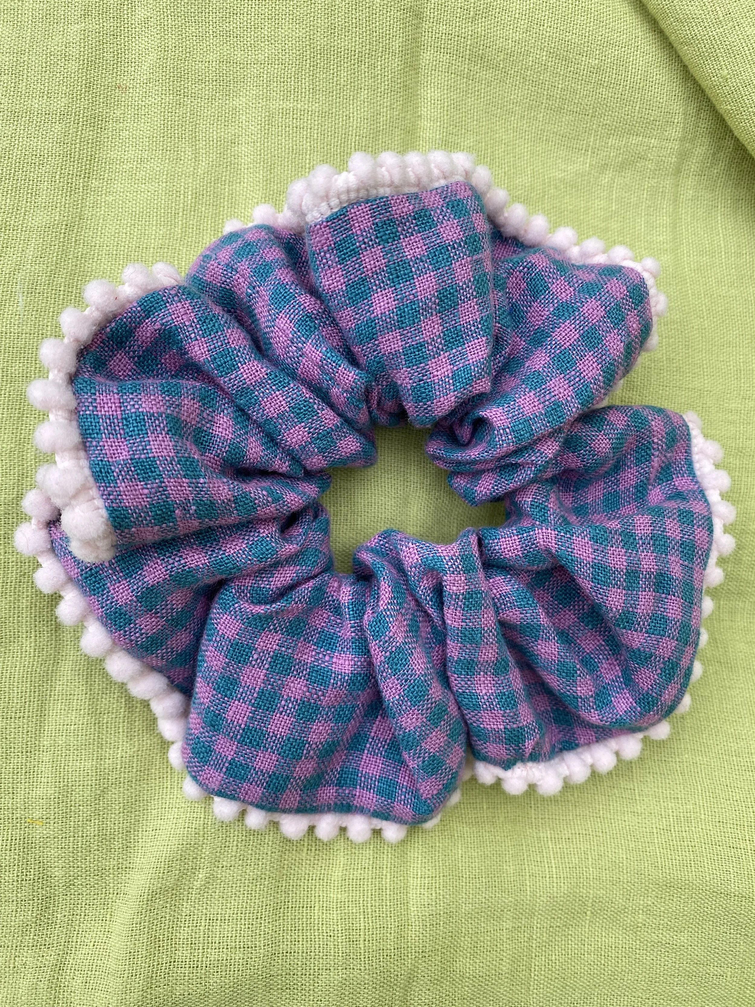 lilac blue pink bobble edge scrunchie.jpeg