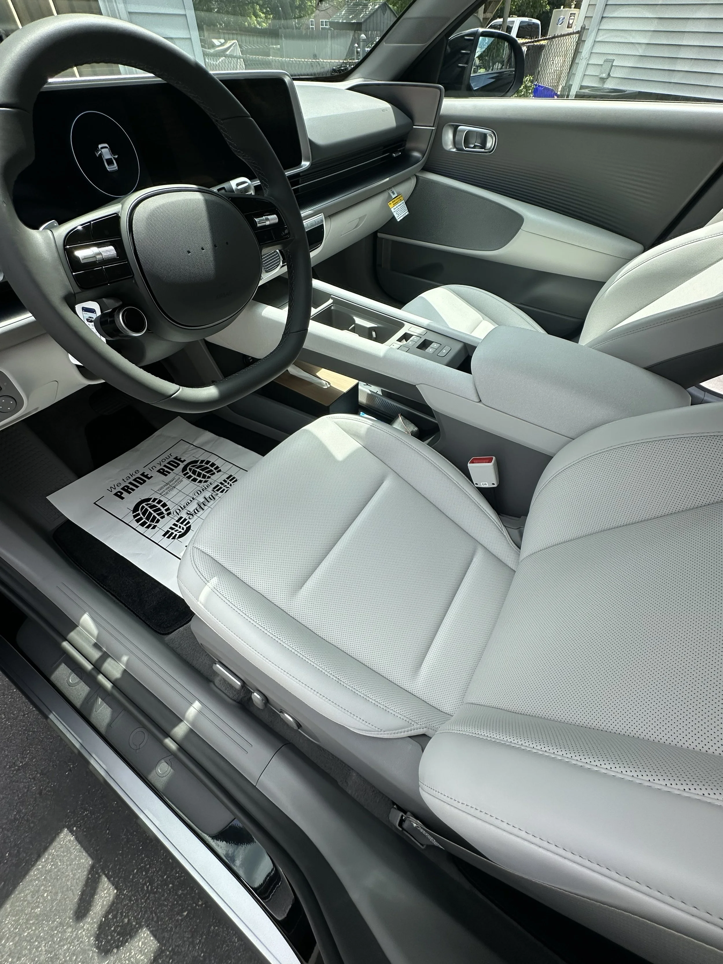 clean hyundai ioniq 6 black ev waukesha.jpg