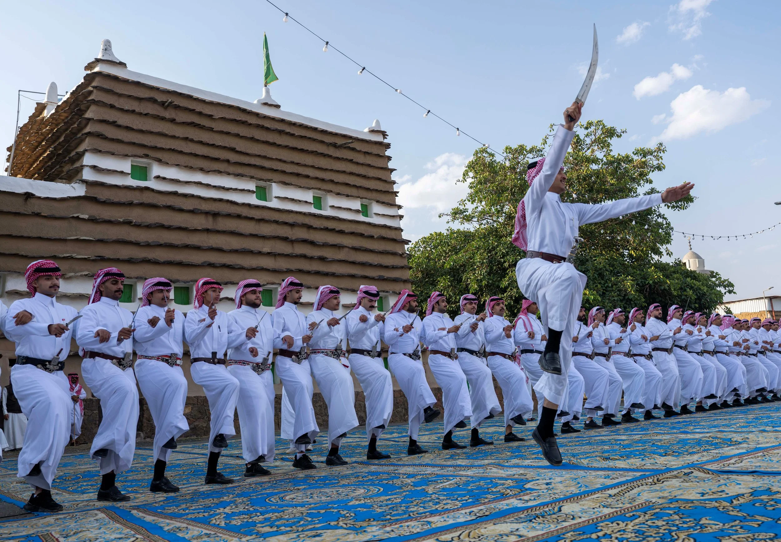 Discovering the Joy of Saudi Traditional Dance