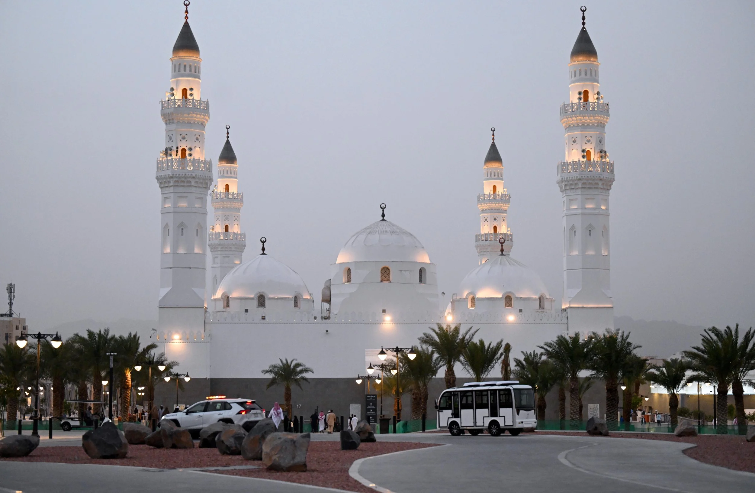 Understanding the Saudi Weekend: A Friday Guide