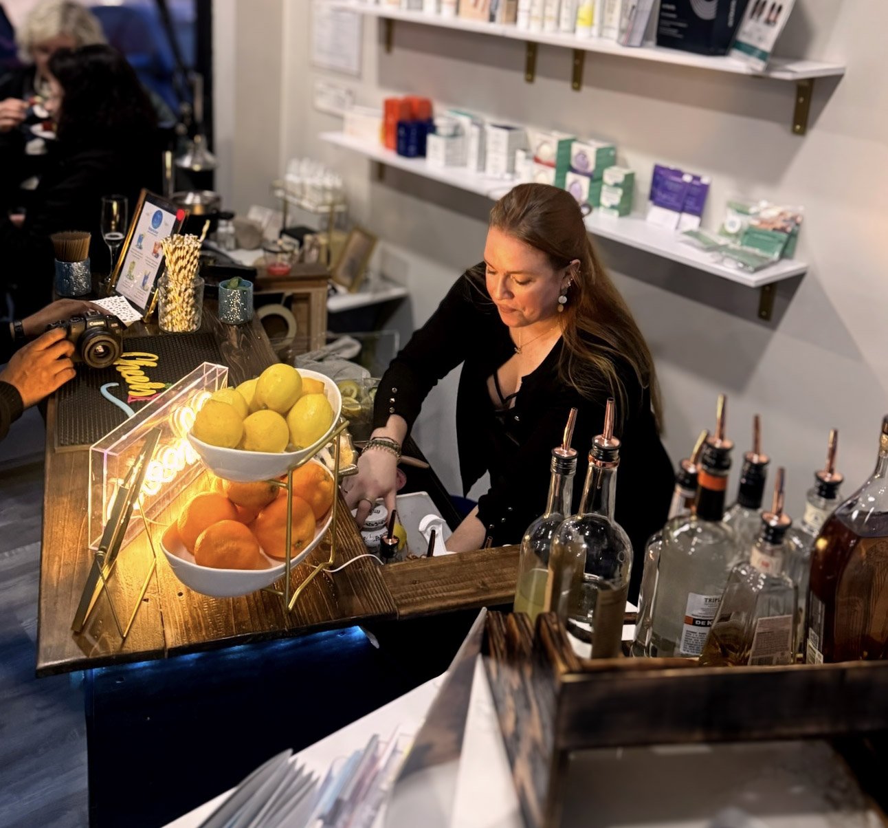 14-Bartending 3.jpg