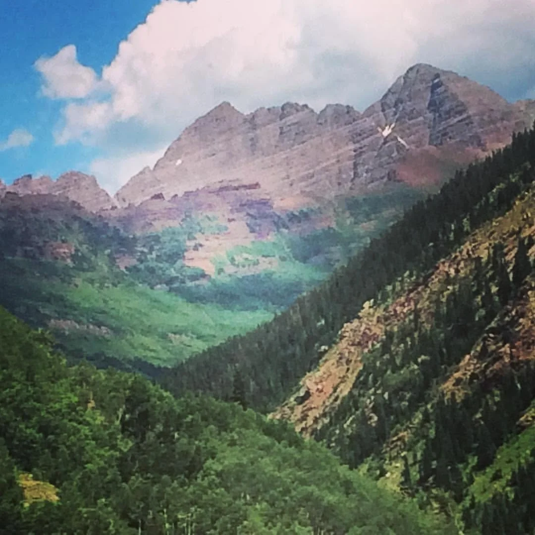 Image of the backside of Maroon Bells on the road to Crystal Mill in Colorado