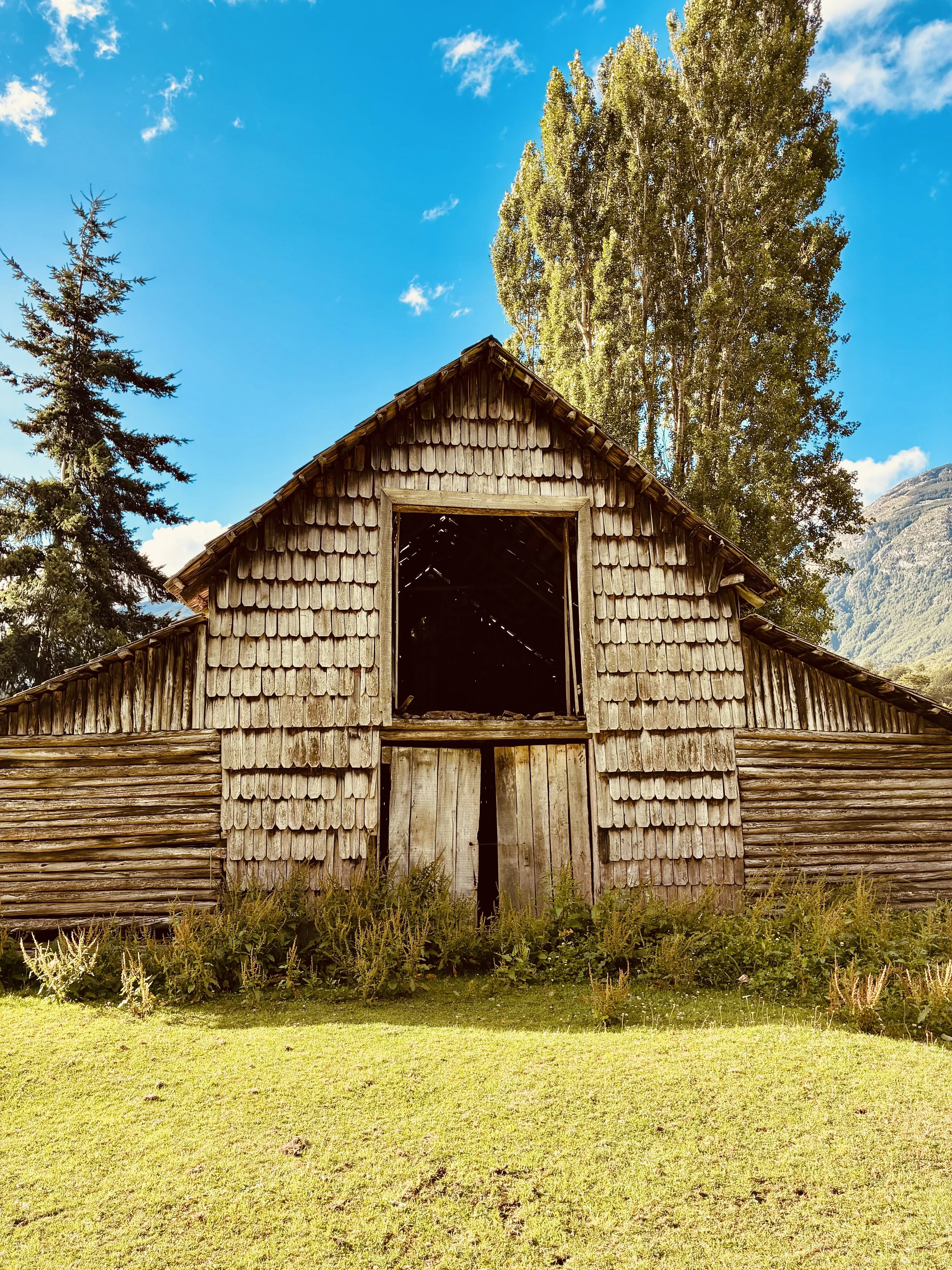 Barn at La Posada de Los Farios.jpeg