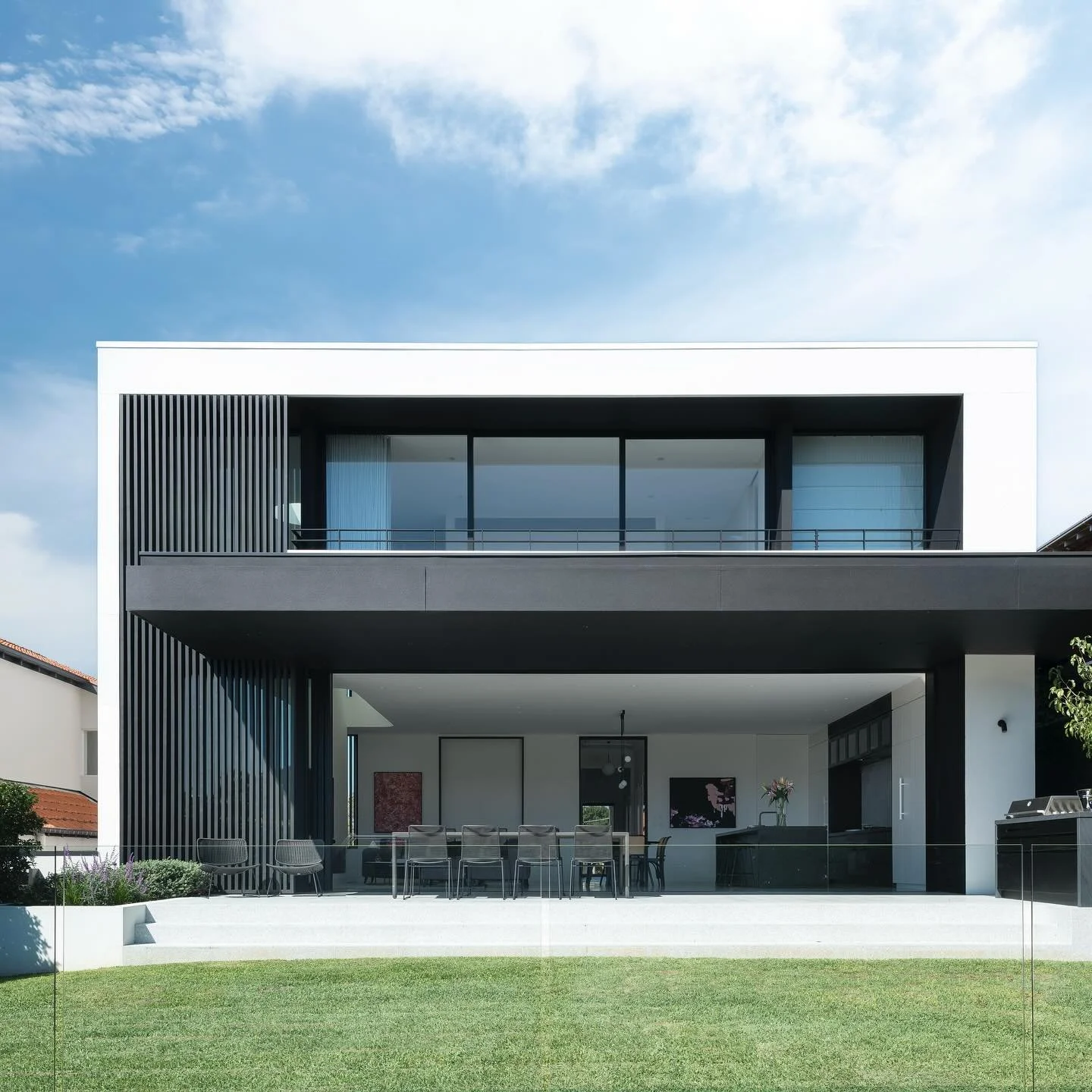 Kingsford Build - 
Builder - @wynnbuild 
Architecture - @madeleineblanchfieldarchitects 
Interiors - @periwinkle_interiors 
Photography - @tfadtomferguson