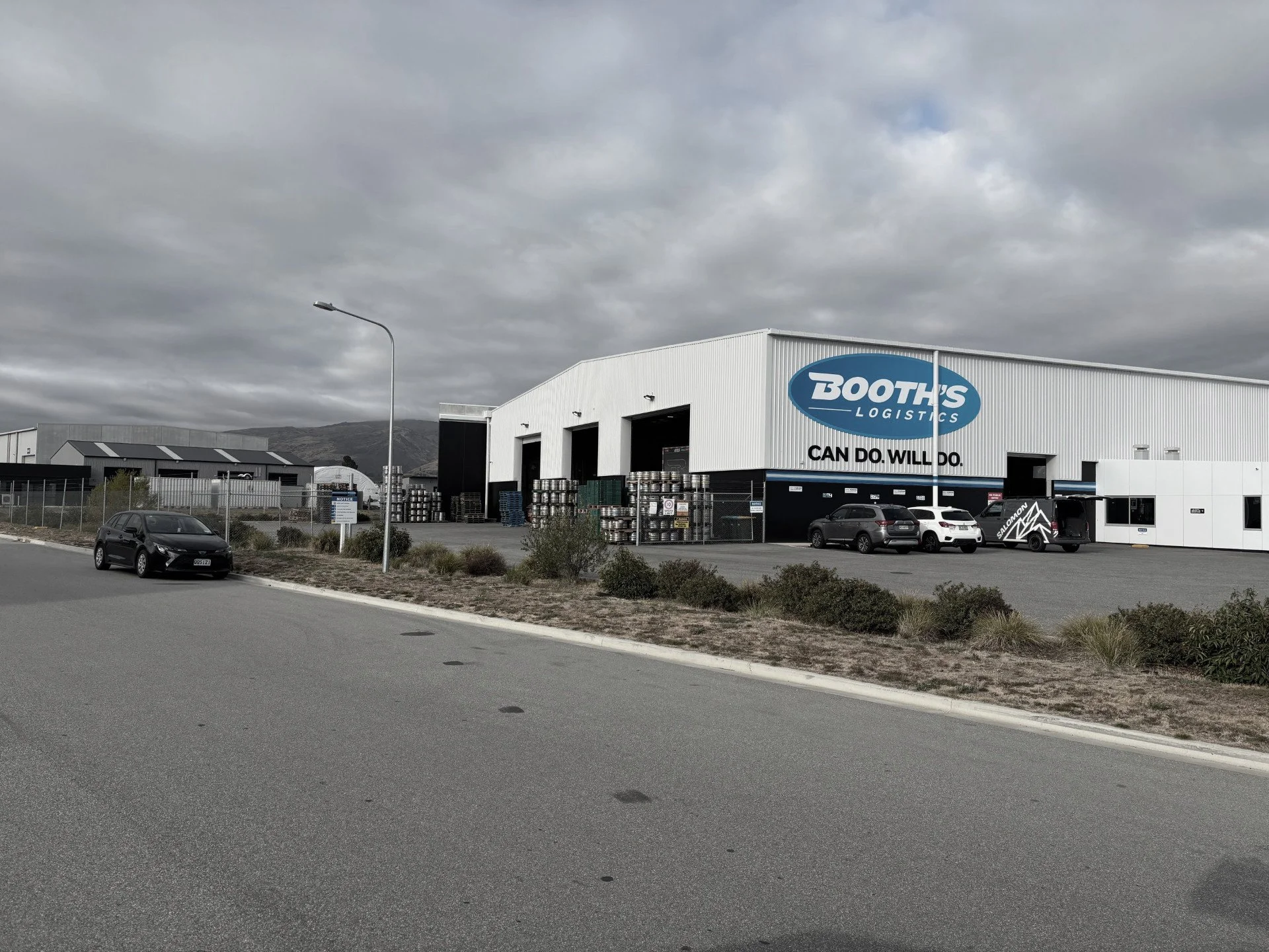 Assignment completed site signage for Booth's Logistics