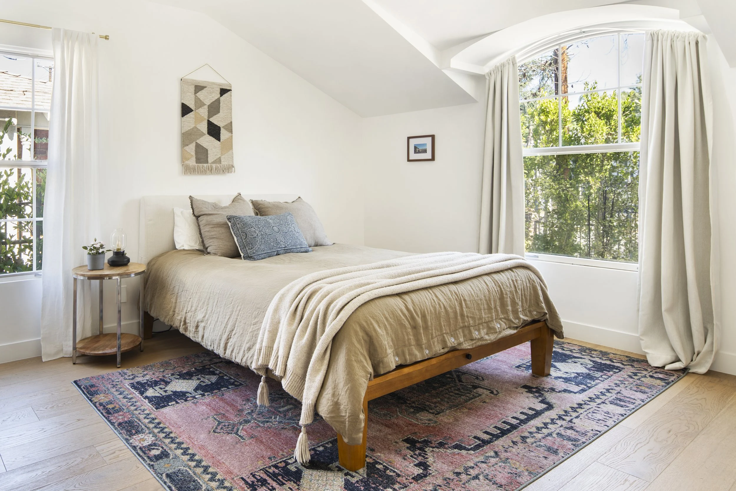 GAV08047 half size.jpg