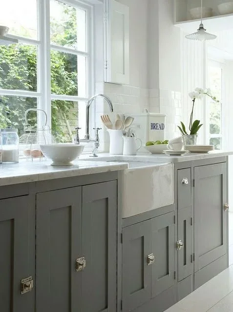 Painted-Shaker-Kitchen-Cabinets-at-It-All-Started-with-Paint-Blog.webp