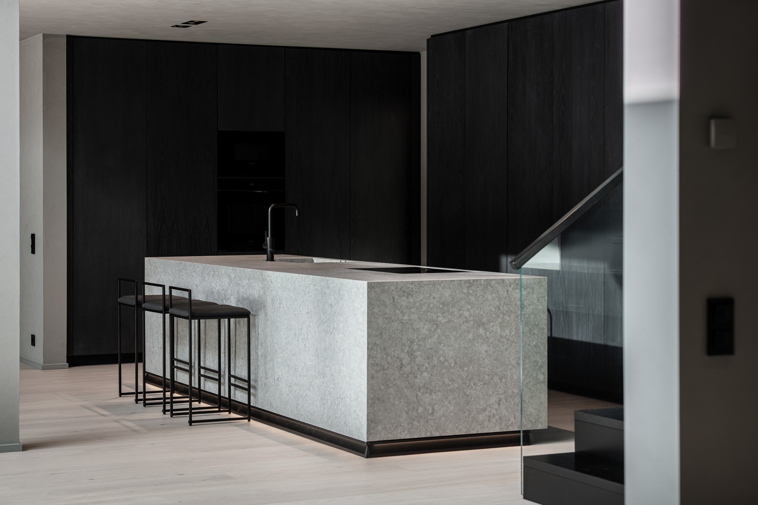 minimalistisk-kokso-bricmate-citymarmor-gerad-kant-5.jpg