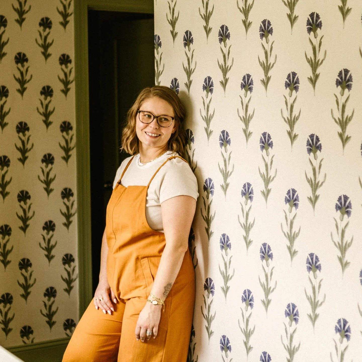 Hi, I&rsquo;m RaeAnne&mdash;
and this is Eastman Design Co. 🤍

This business was built from a deep love of home, history, and the belief that good design should feel both beautiful and livable. I&rsquo;ve always been drawn to spaces that feel collec