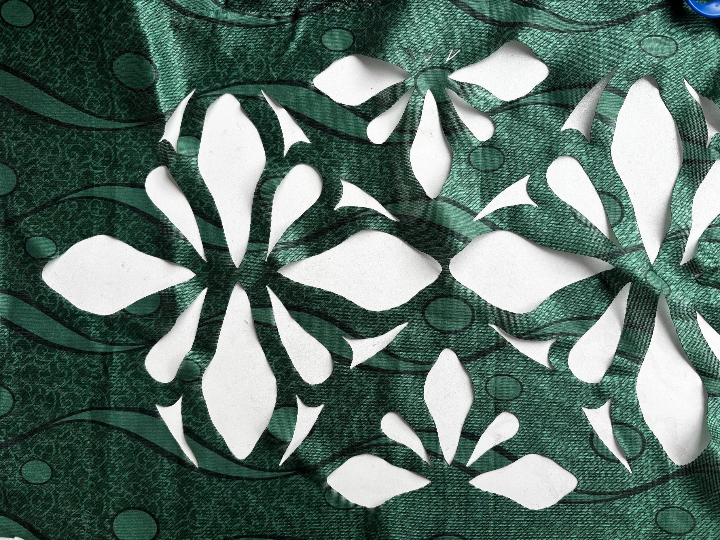Polyester fabrics:
A fabric more delicate and also with patterns in it to see if it added dimension