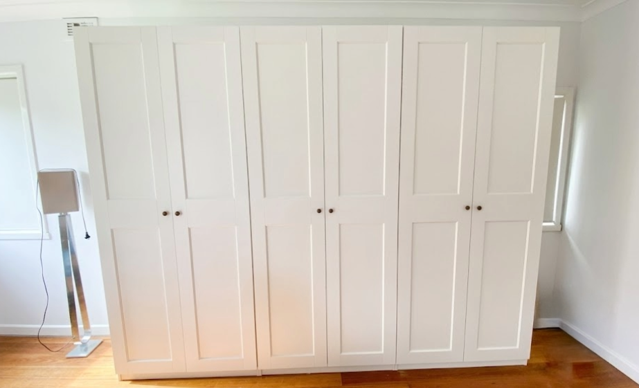 Timber wardrobe doors installed, Park Orchards