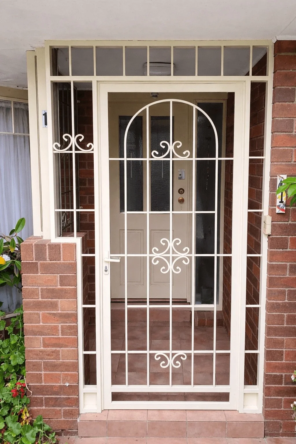 Steel security door repainted, Montmorency