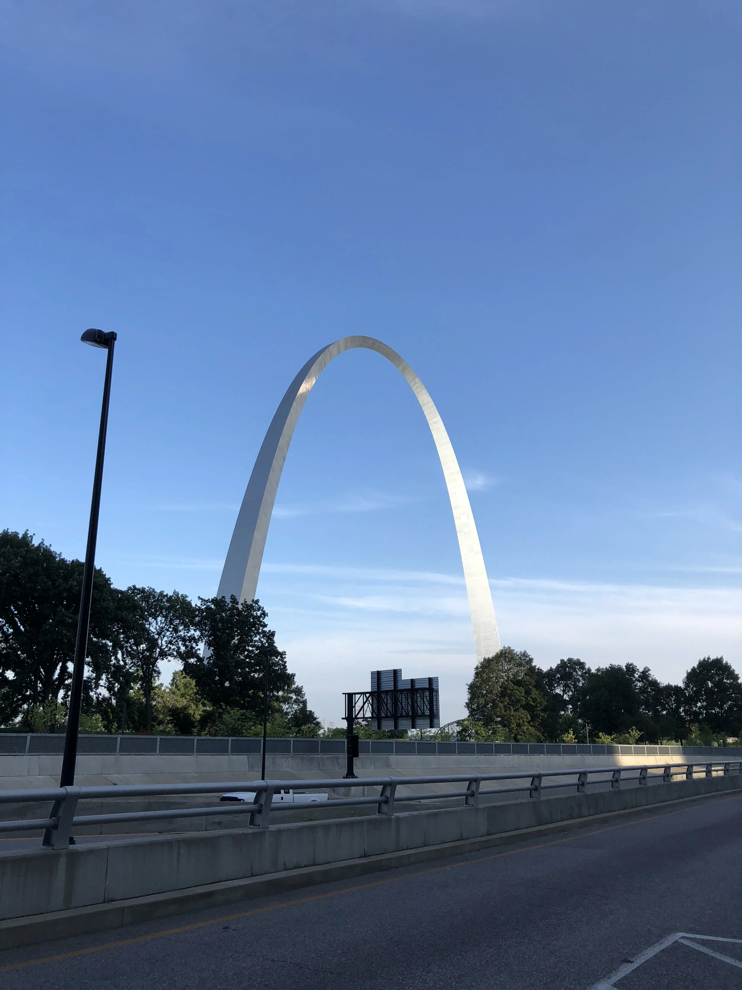 Gateway Arch 2.jpg