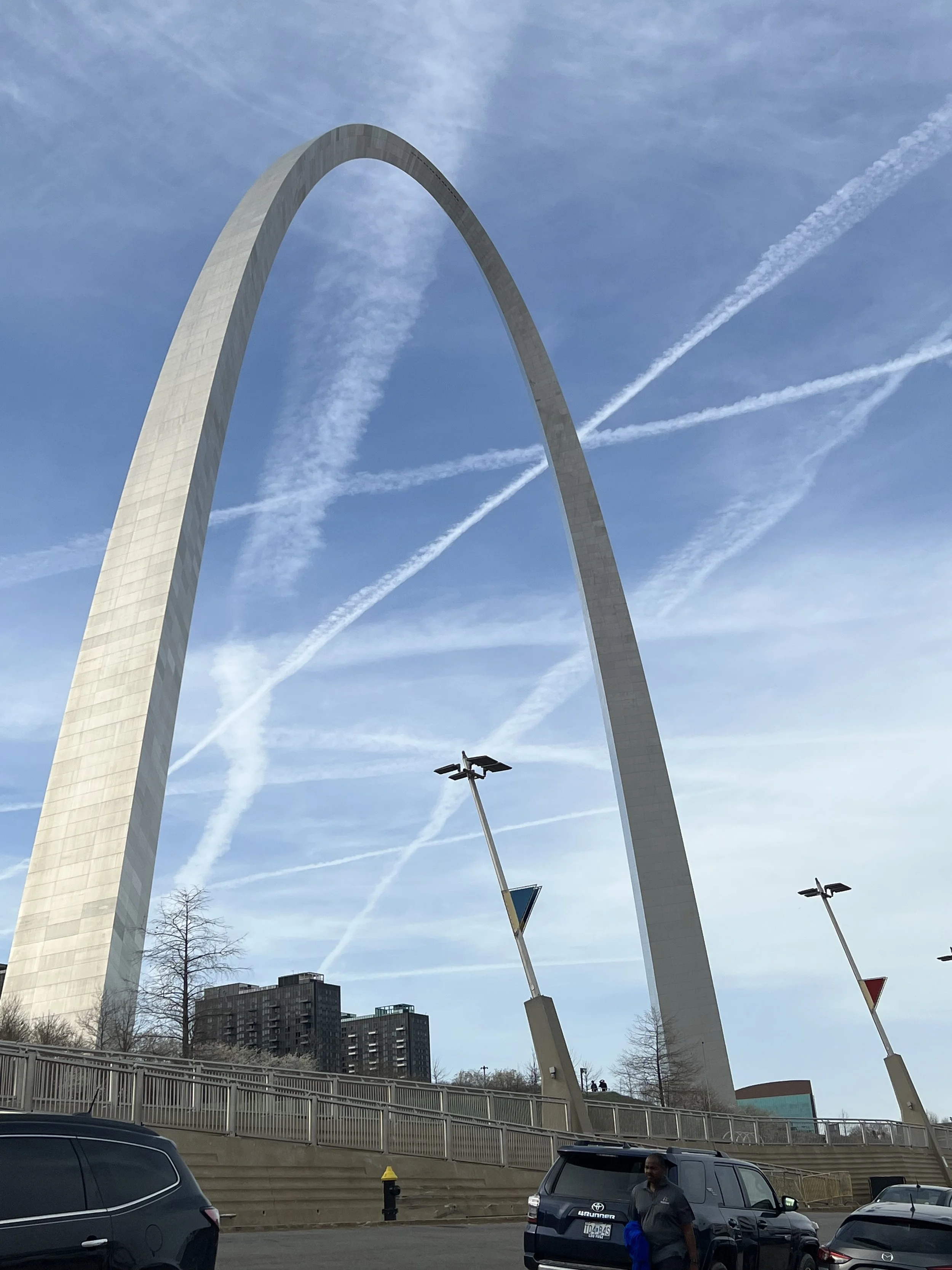 Gateway Arch 3.jpg