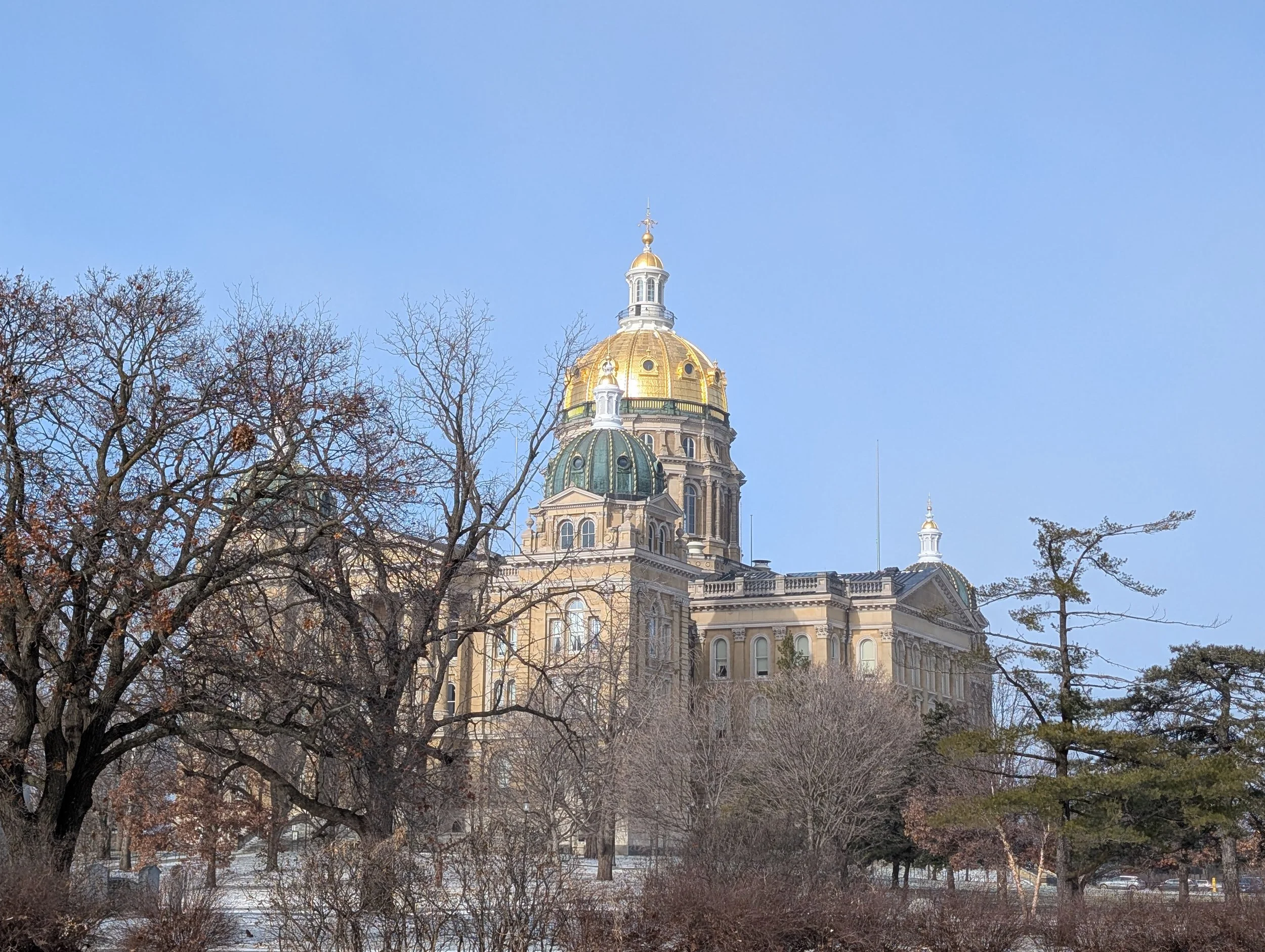 PXL_20251229_174225382.RAW-01.MP.COVER (1).jpg