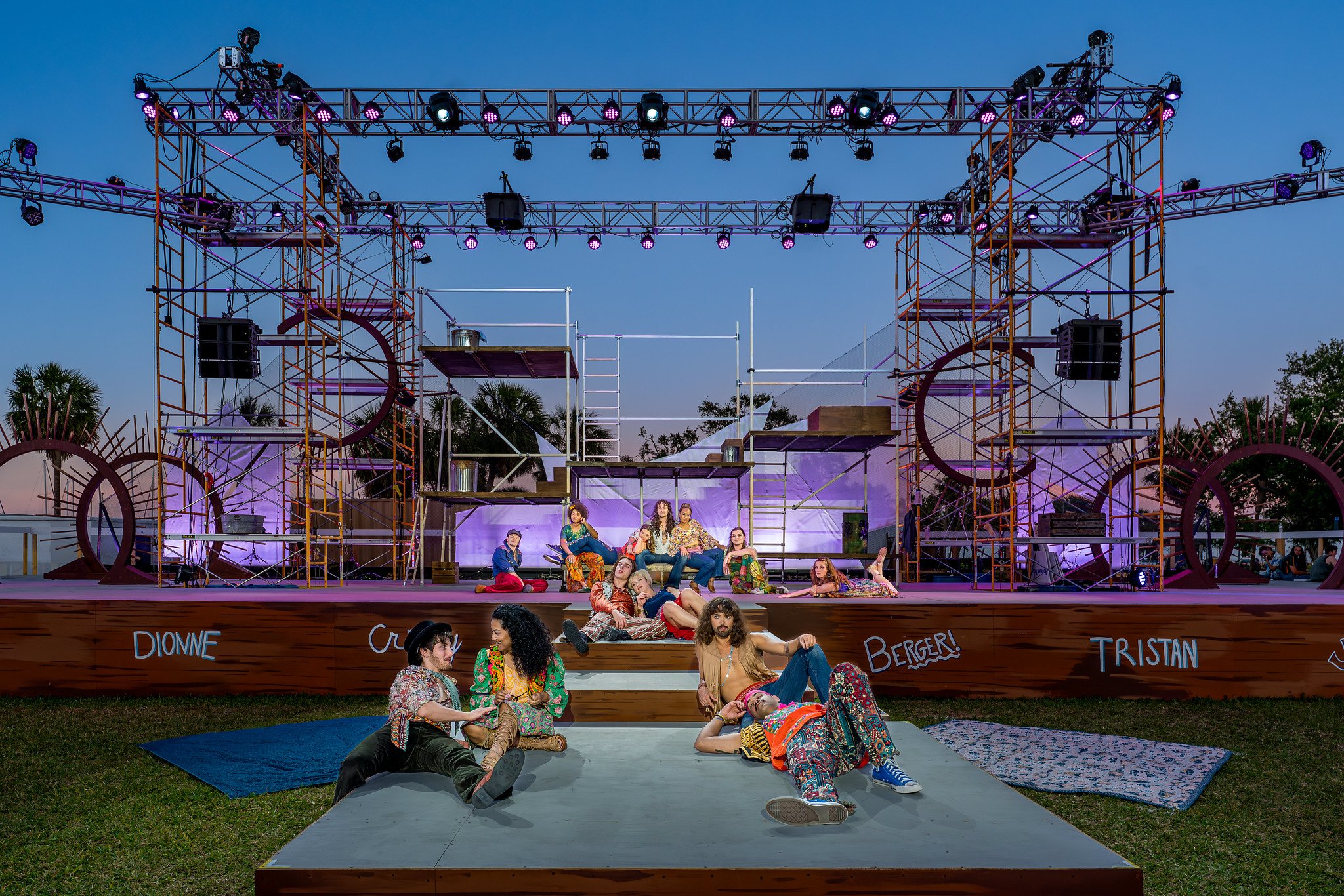 Woof in Hair (American Stage)