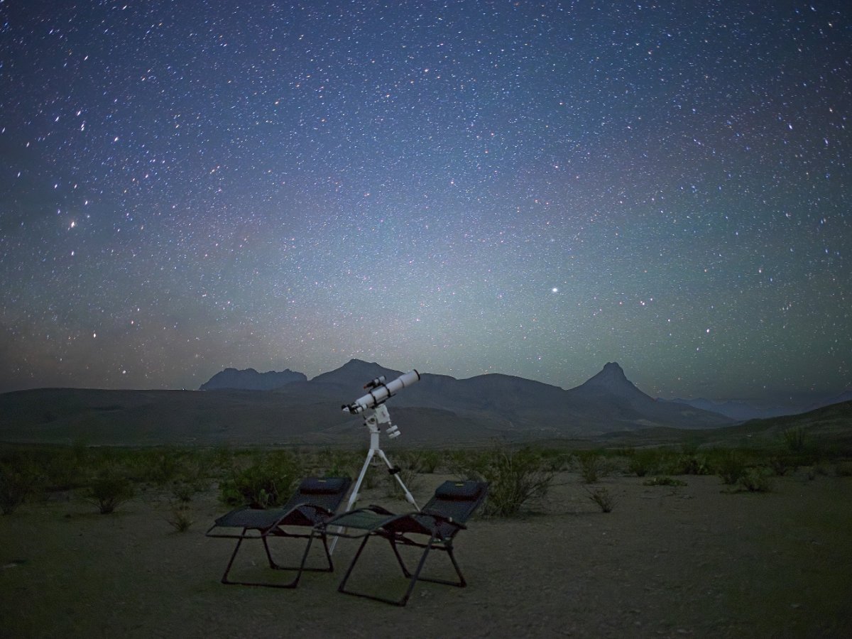 Zero-gravity chairs