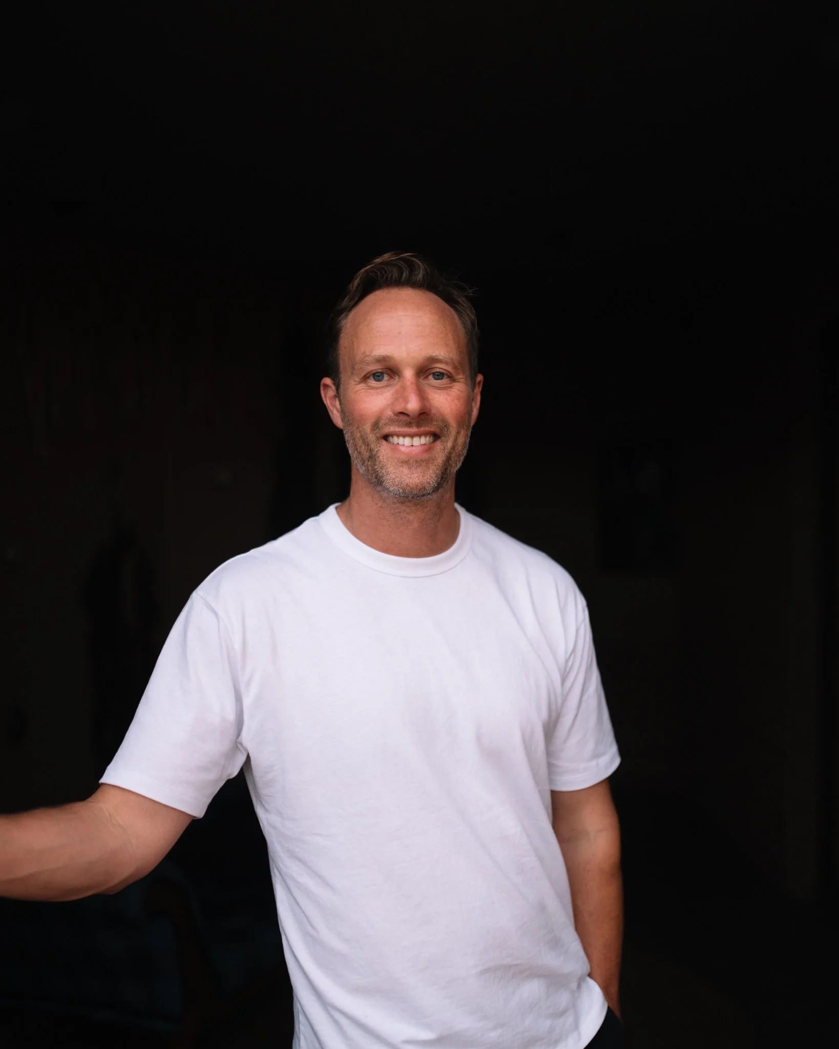 Tasmanian wedding photographer Jonathan Wherrett