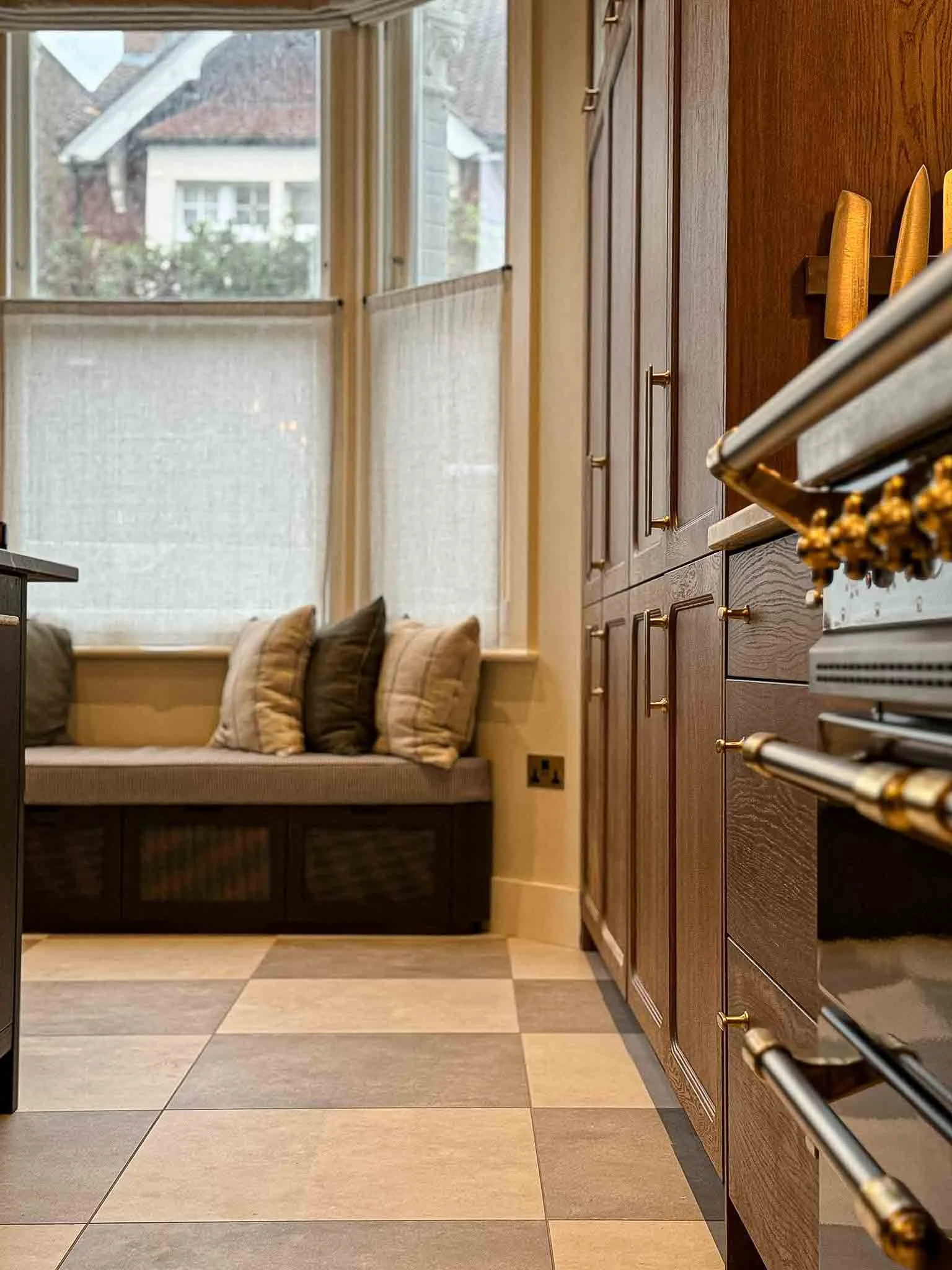 Luxury Interior Kitchen Fitted Joinery -09.jpg