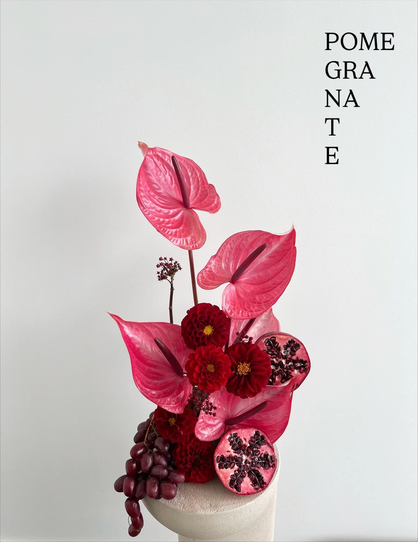 We only need to say:
&ldquo;POMEGRANATE&rdquo;

A new concept

#pomegranate #flowearrangements #fruitarrangement #flowerfruitarrangement #minimalistflowers #flowers #floralarrangement #gift #flowerideas #flowerart #decorations #centerpieces
