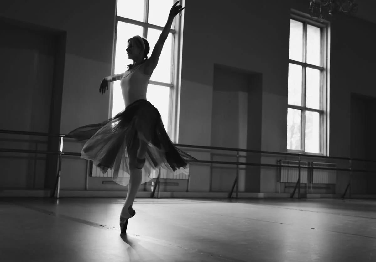 woman-doing-ballet-nomadic-virtual-solutions.jpg