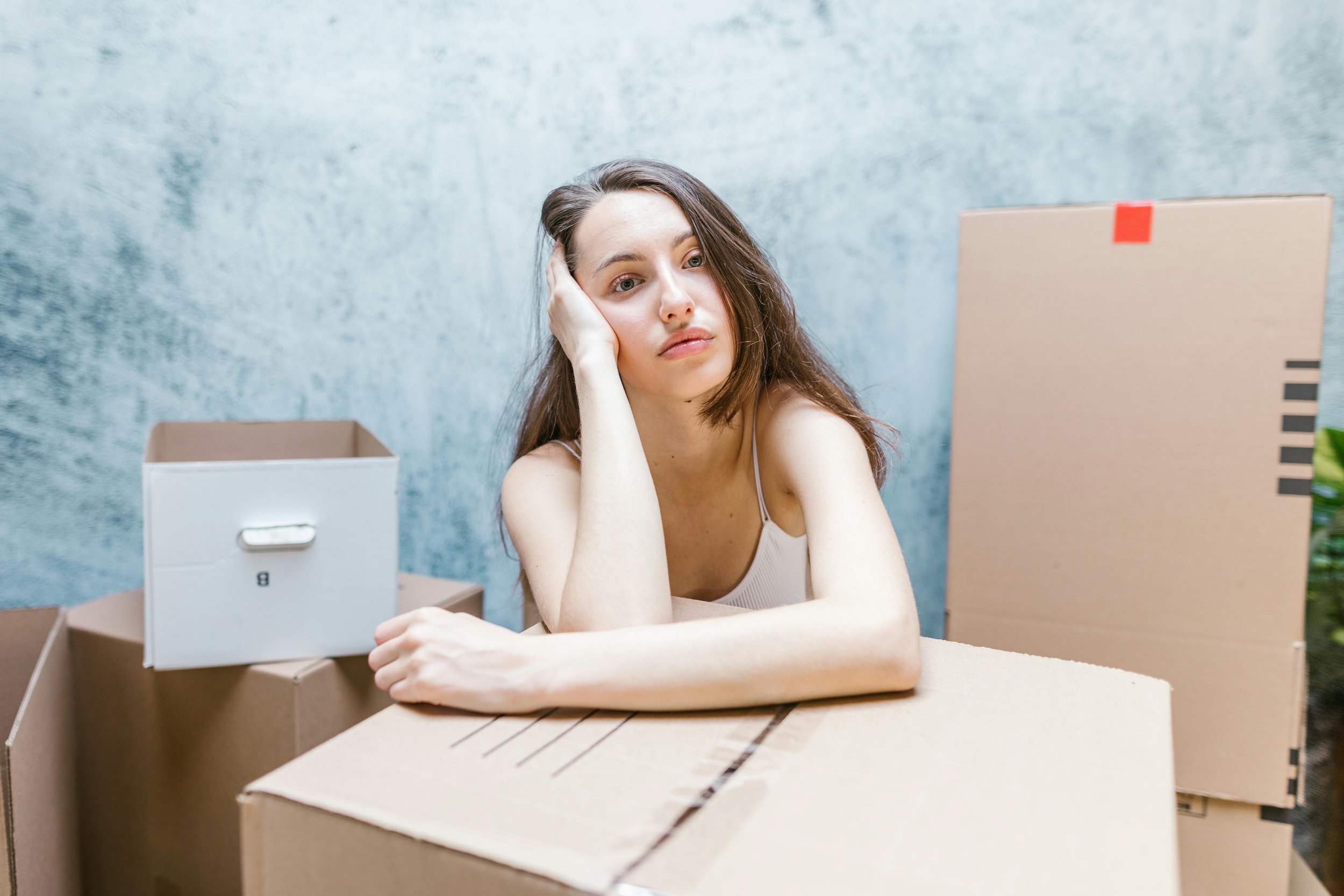 the-woman-frustrated-with-DIY-wellness-website.jpg