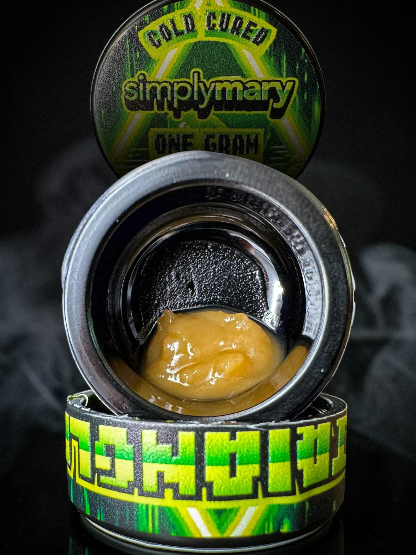 Triangle Limez - @simplymarydrops 

This one has a really nice terp profile. The nose is led by sour lime peel right away, with some mild earthy pine and kush underneath. The lime is definitely the star, but that earthy OG side gives it some depth an