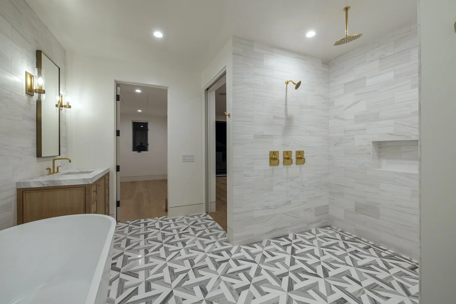 Image of 203 Opal Primary Bath