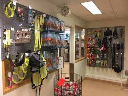Hundbutiken hos oss på Changdobels Danderyd!