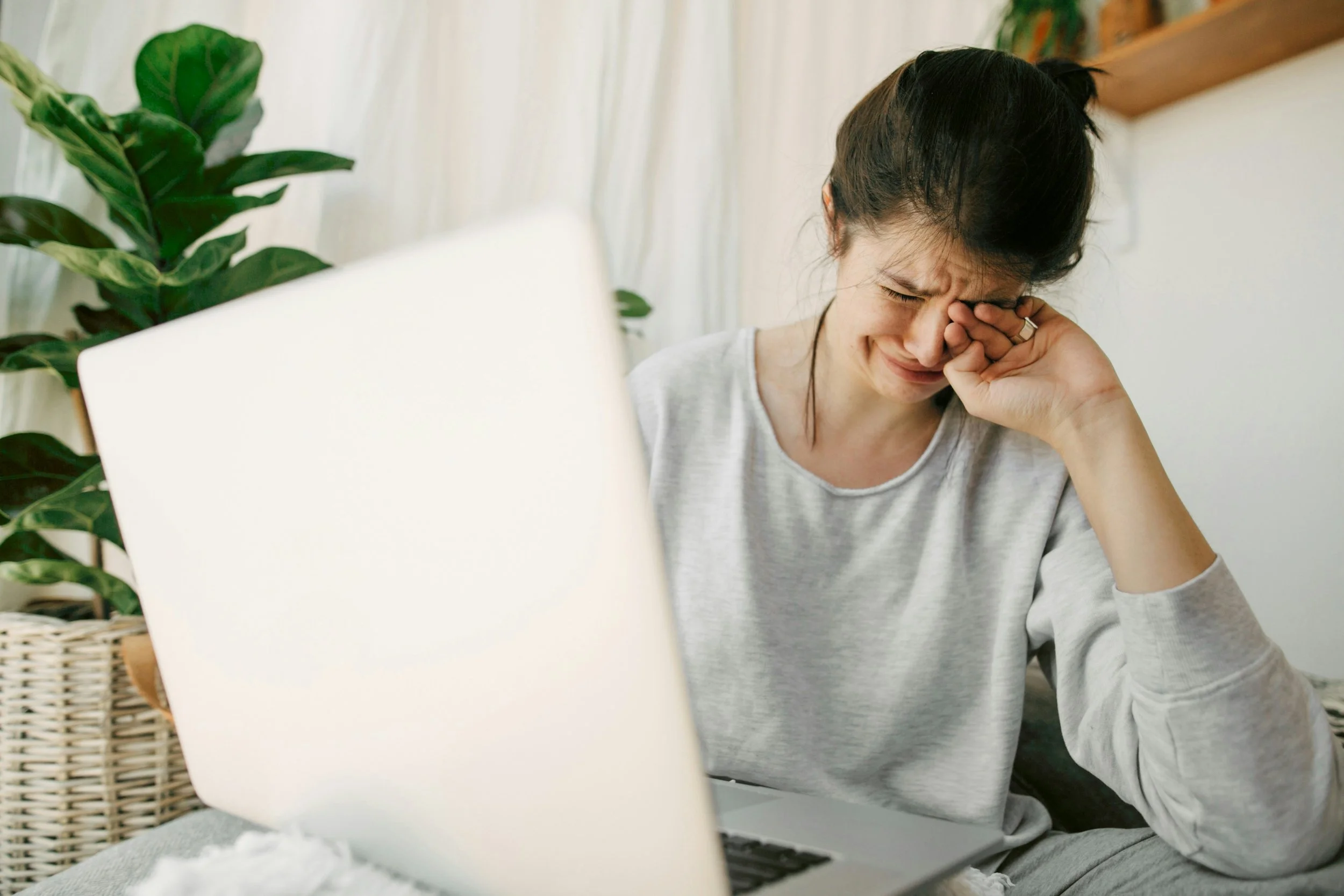 Managing a Chronic Illness in College Is Its Own Kind of Hard. Here Is What Actually Helps.