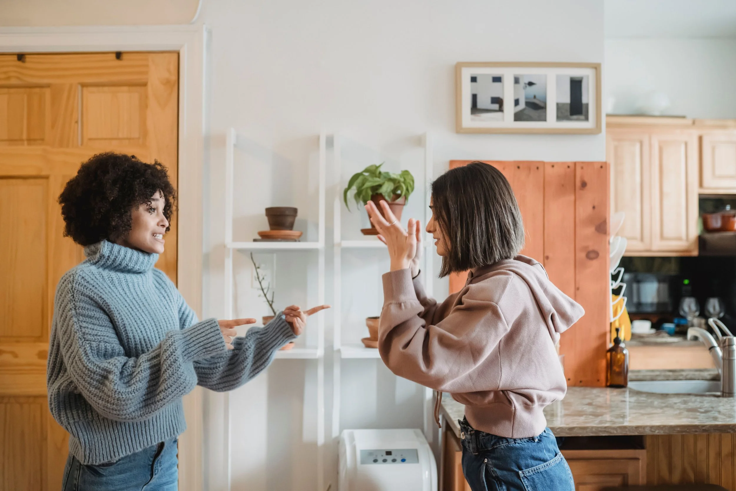 You and Your Roommate Are Not Getting Along. Here Is How to Handle It Without Losing Your Mind.