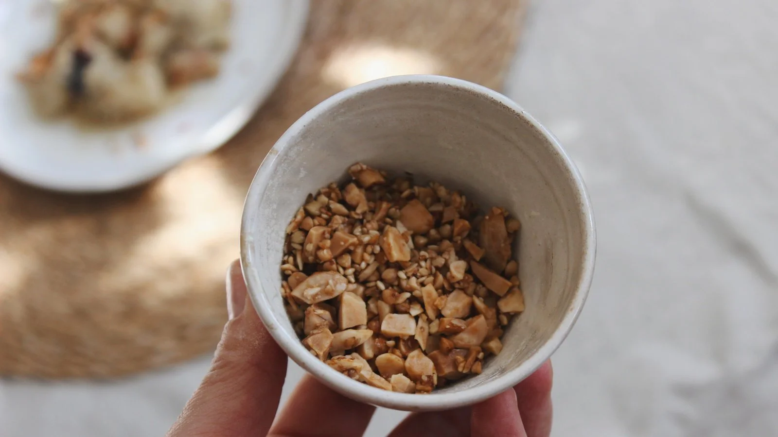 Mandel-Buchweizen-Crunch