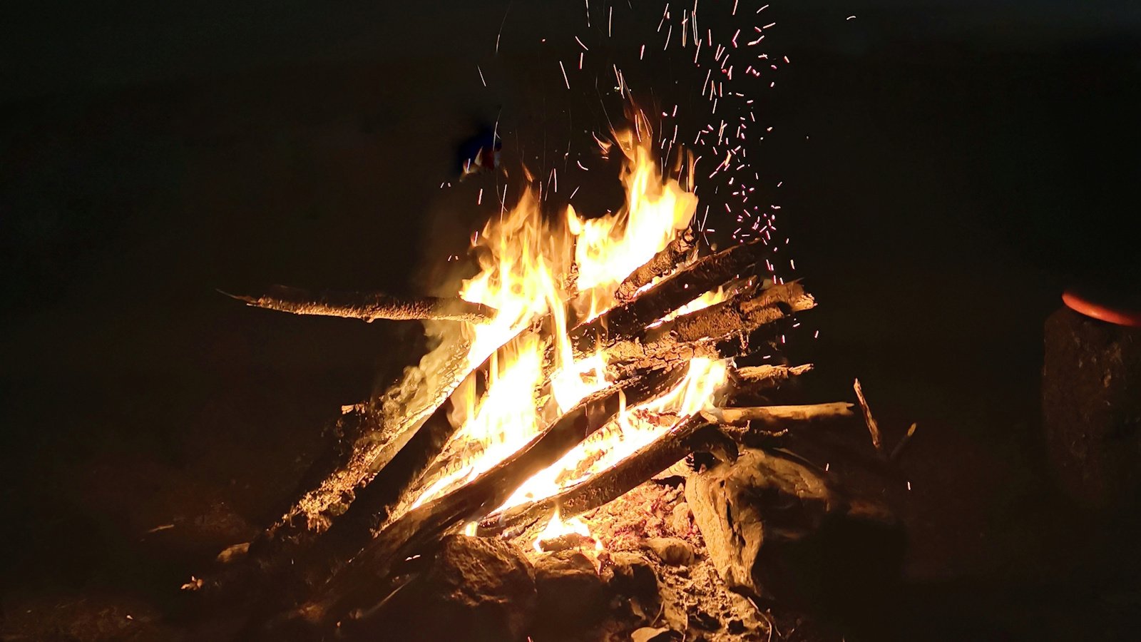 Feuerstelle Symbolbild für Agni Verdauungsfeuer