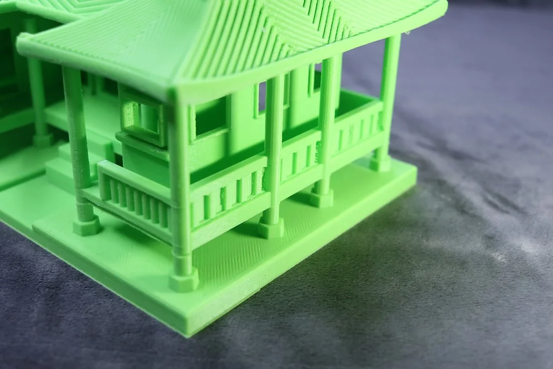 3D 프린팅으로 제작된 높이 14cm의 한옥 모형