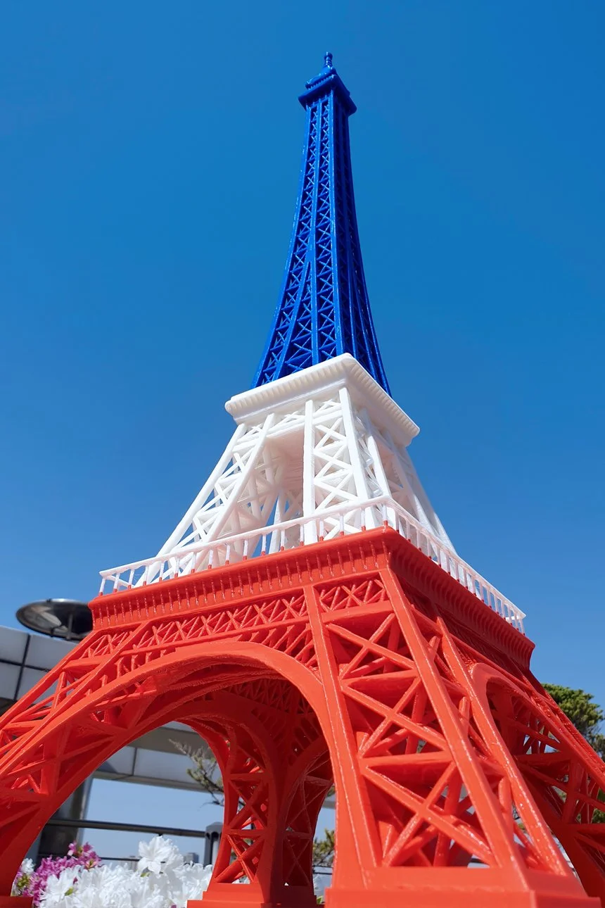 3D 프린팅으로 제작된 82cm 높이의 에펠탑 모형