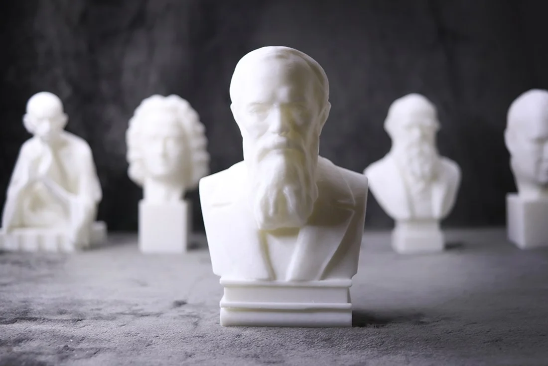 3D 프린팅으로 제작된 도스토옙스키 흉상 모형