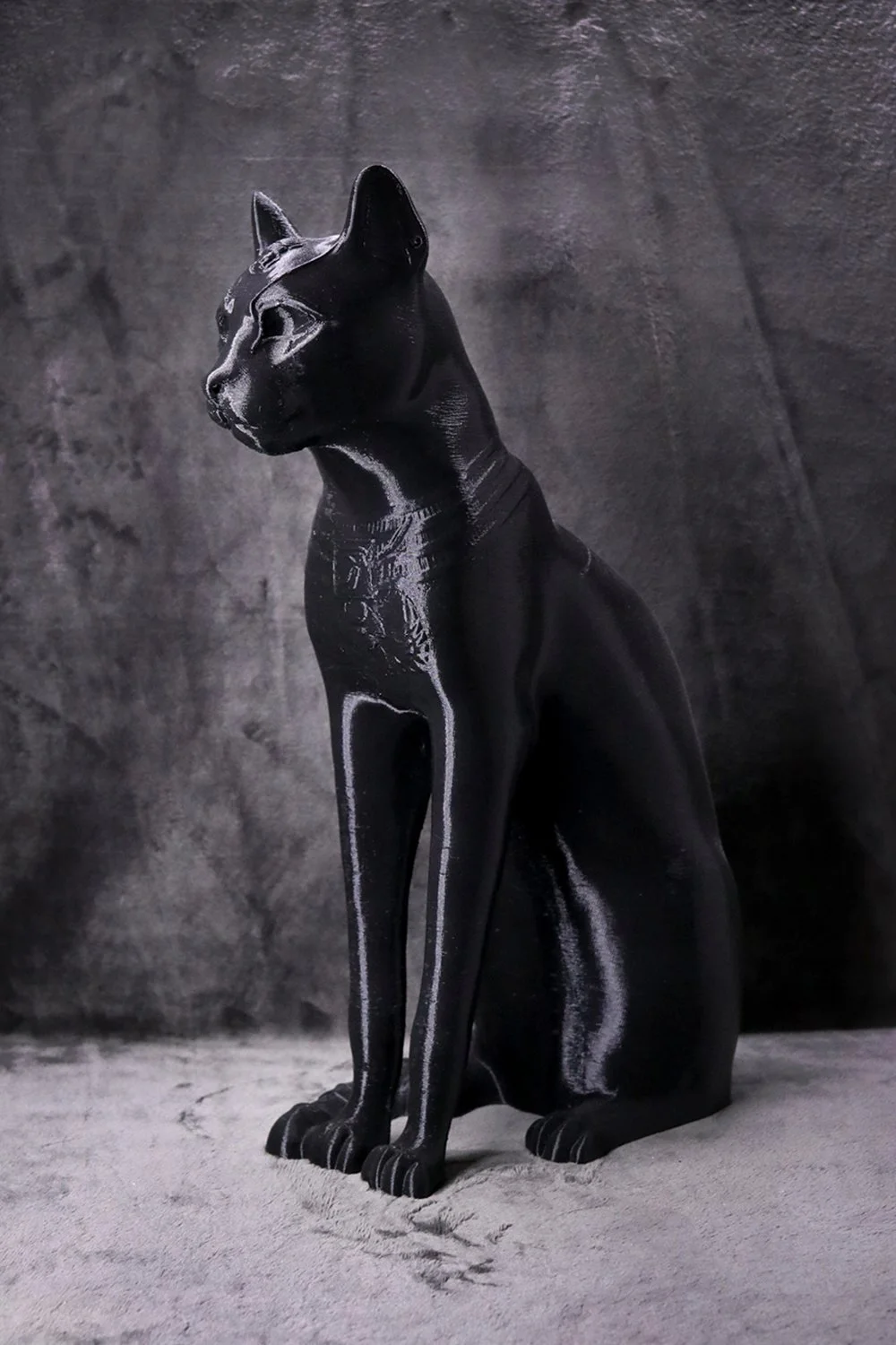 3D 프린팅으로 제작된 35cm 높이의 고양이 모형