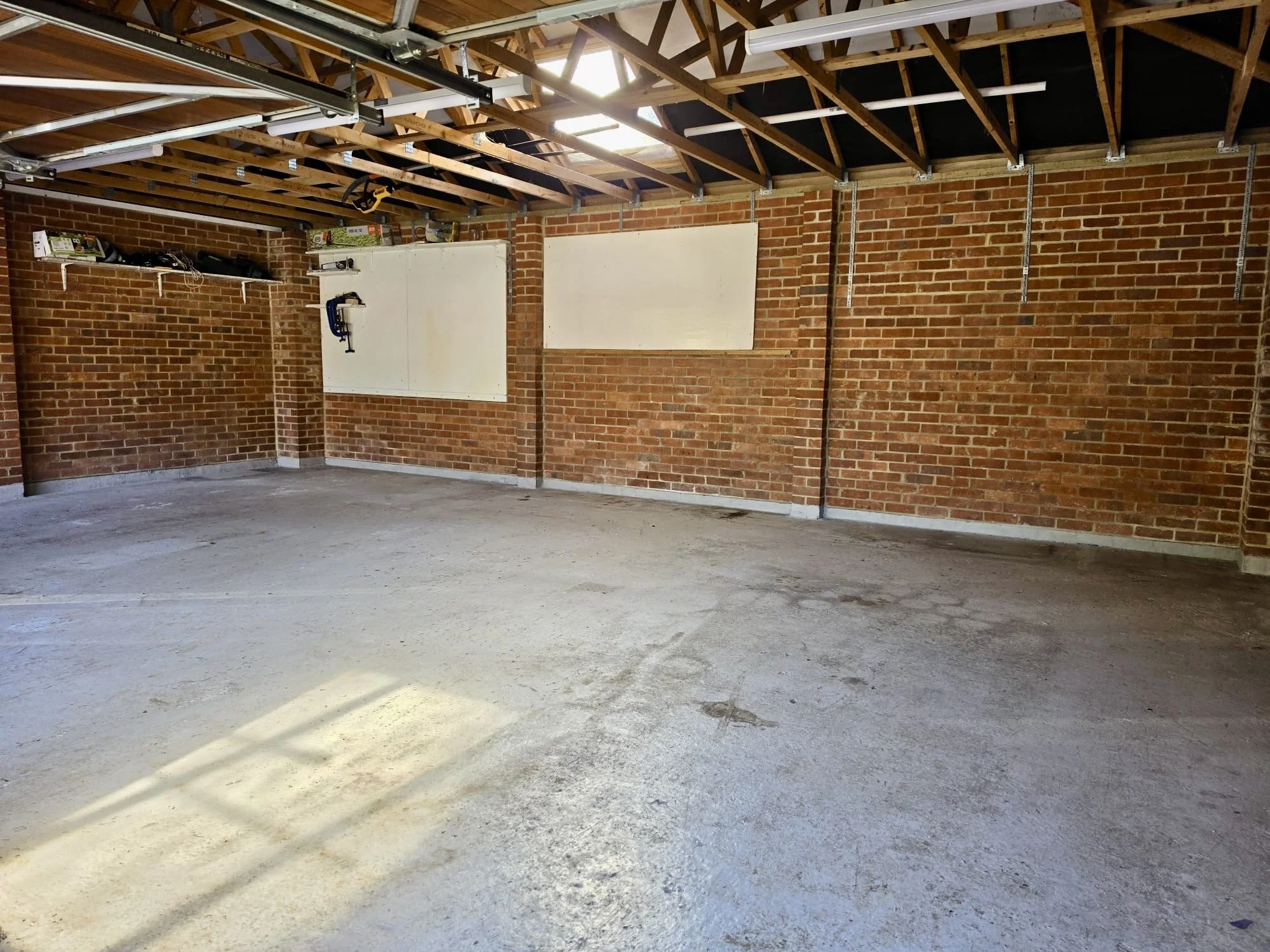 8e3bd4b3-394f-4f7e-a2e4-4977e66d78e5.jpg