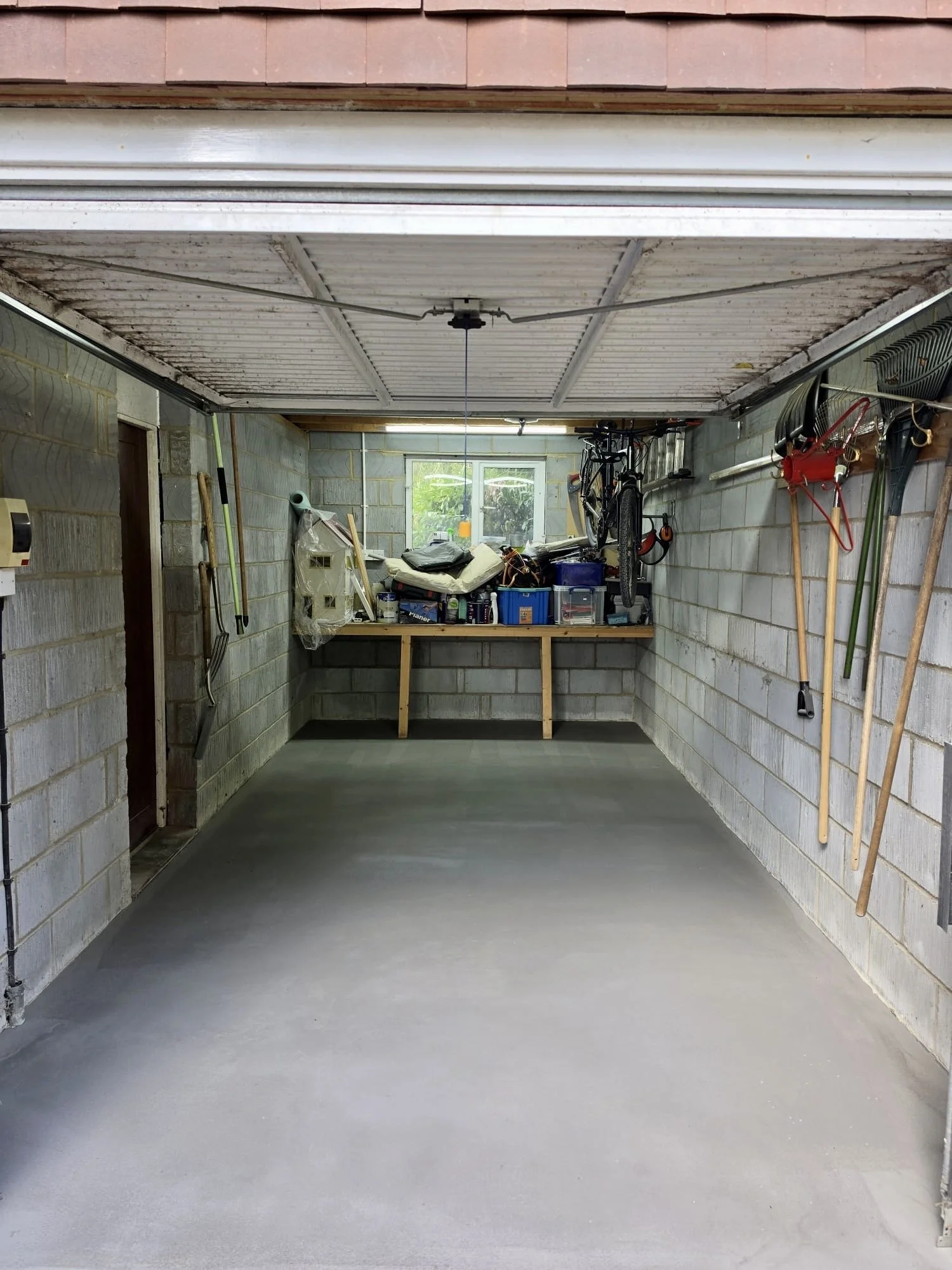 Single Garage New Screed