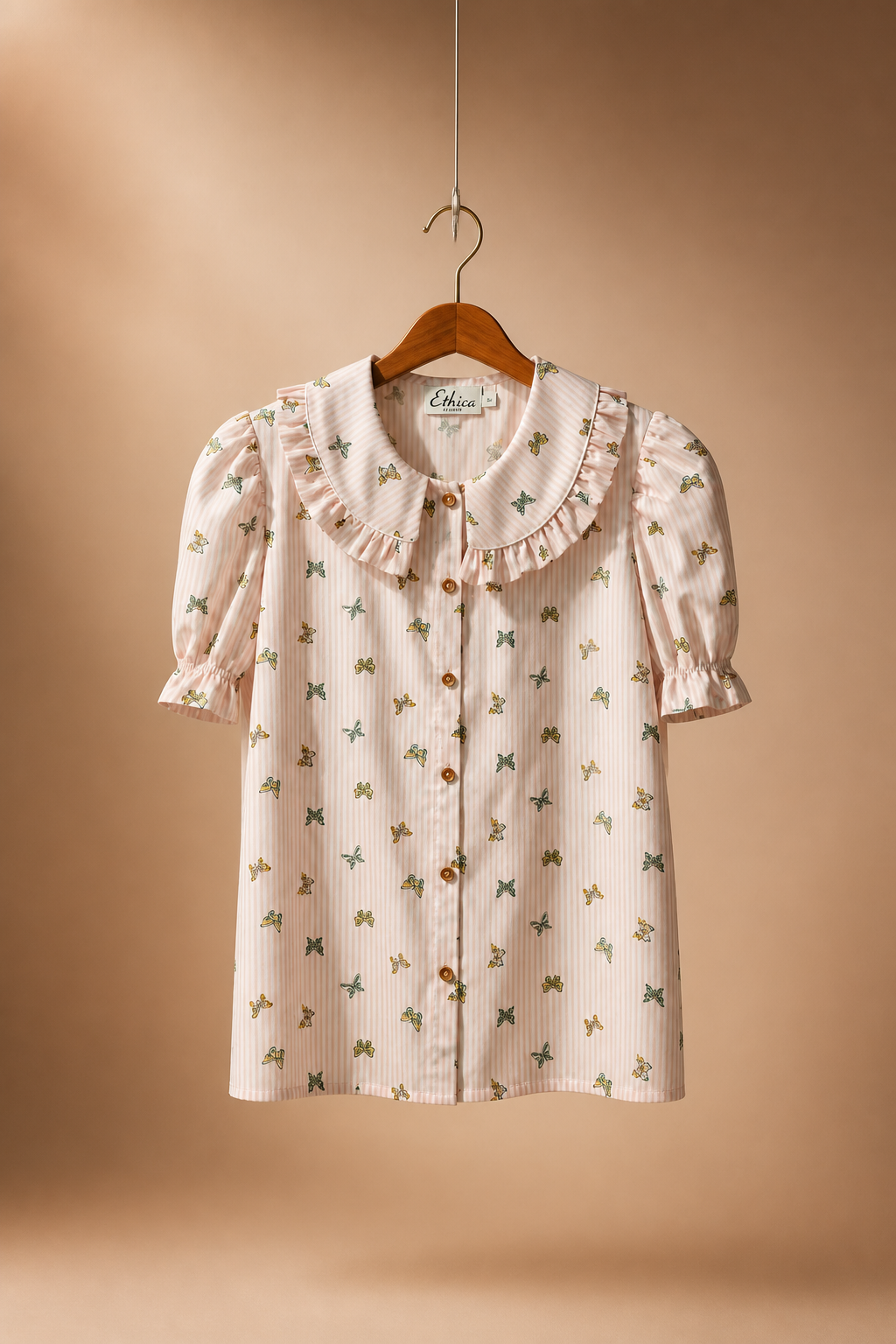 Blusa de Algodón con Mariposas y Botones de Madera