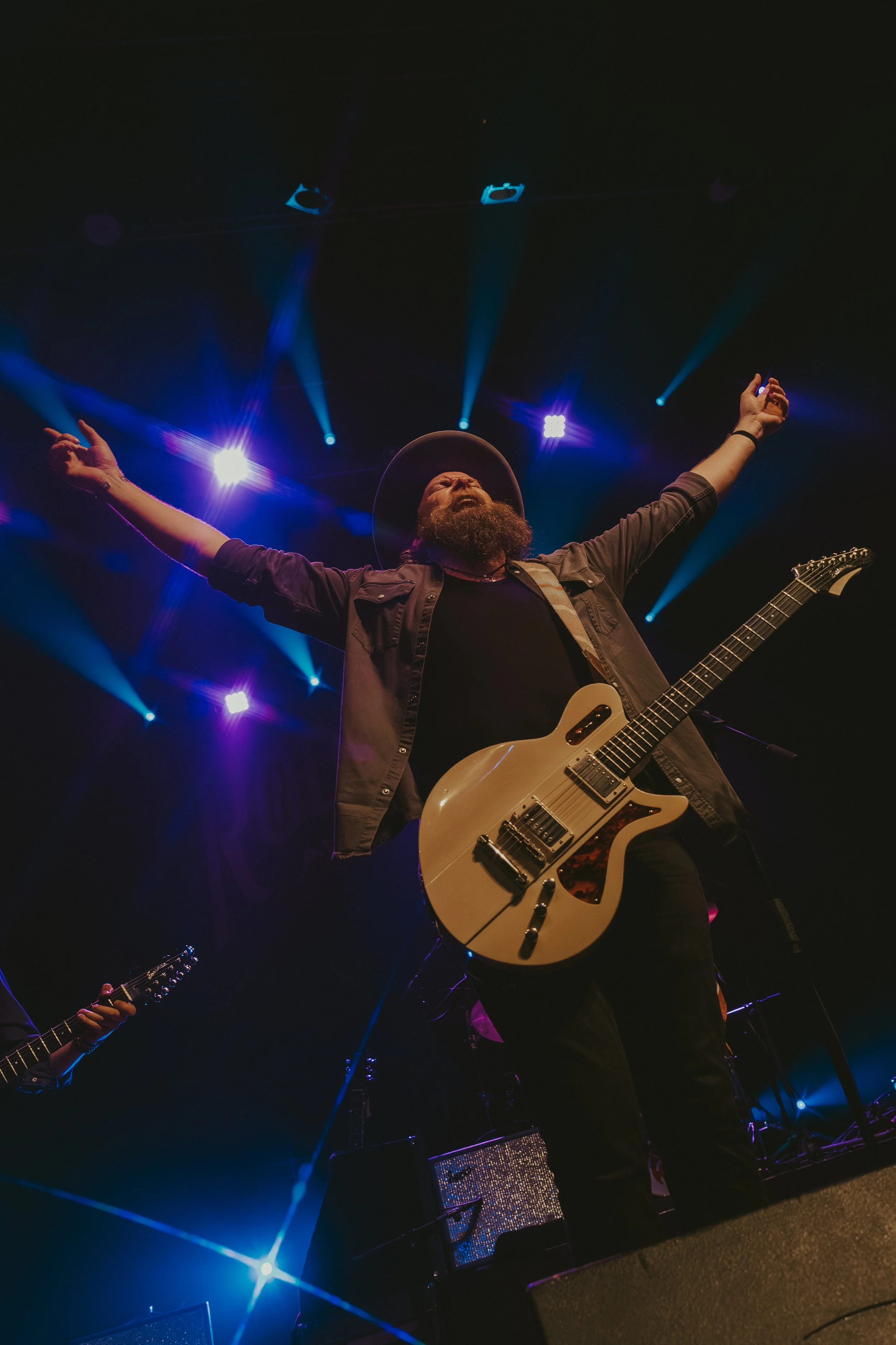 RobertJon&TheWreck15.jpg
