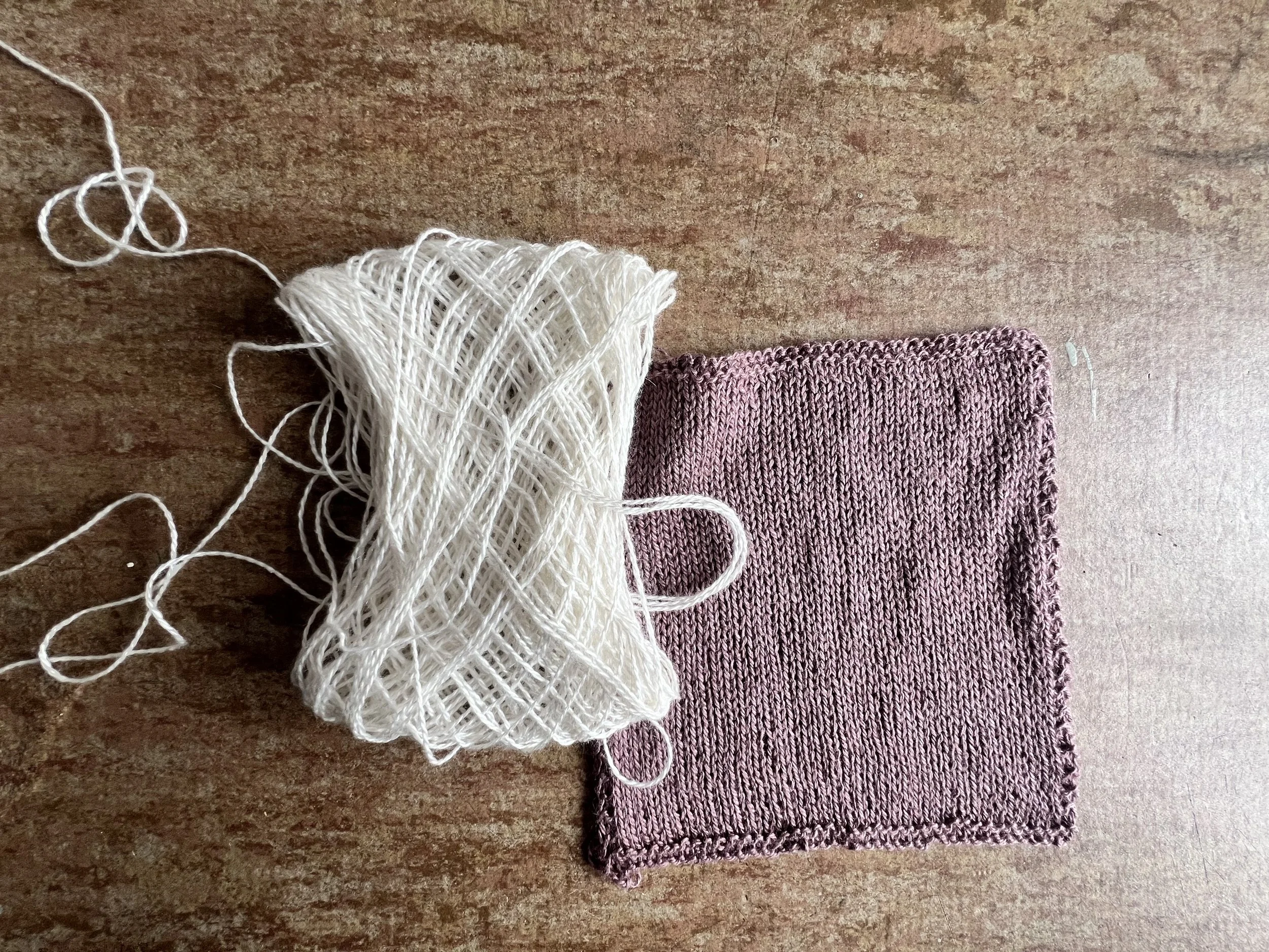 Garn des Monats – März 2026: Silky Cashmere Fingering