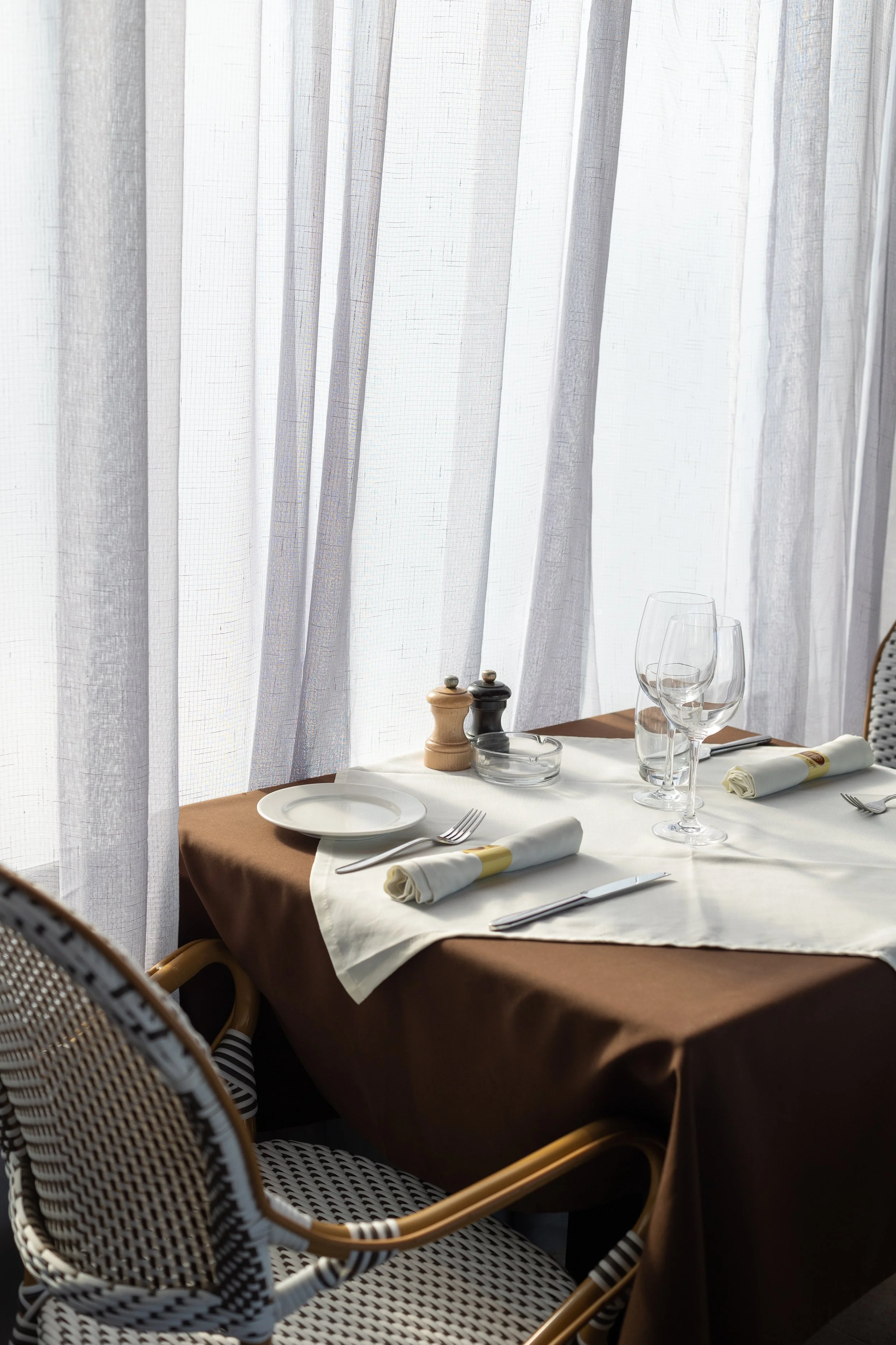 Relais de Paris - menu & space shots
