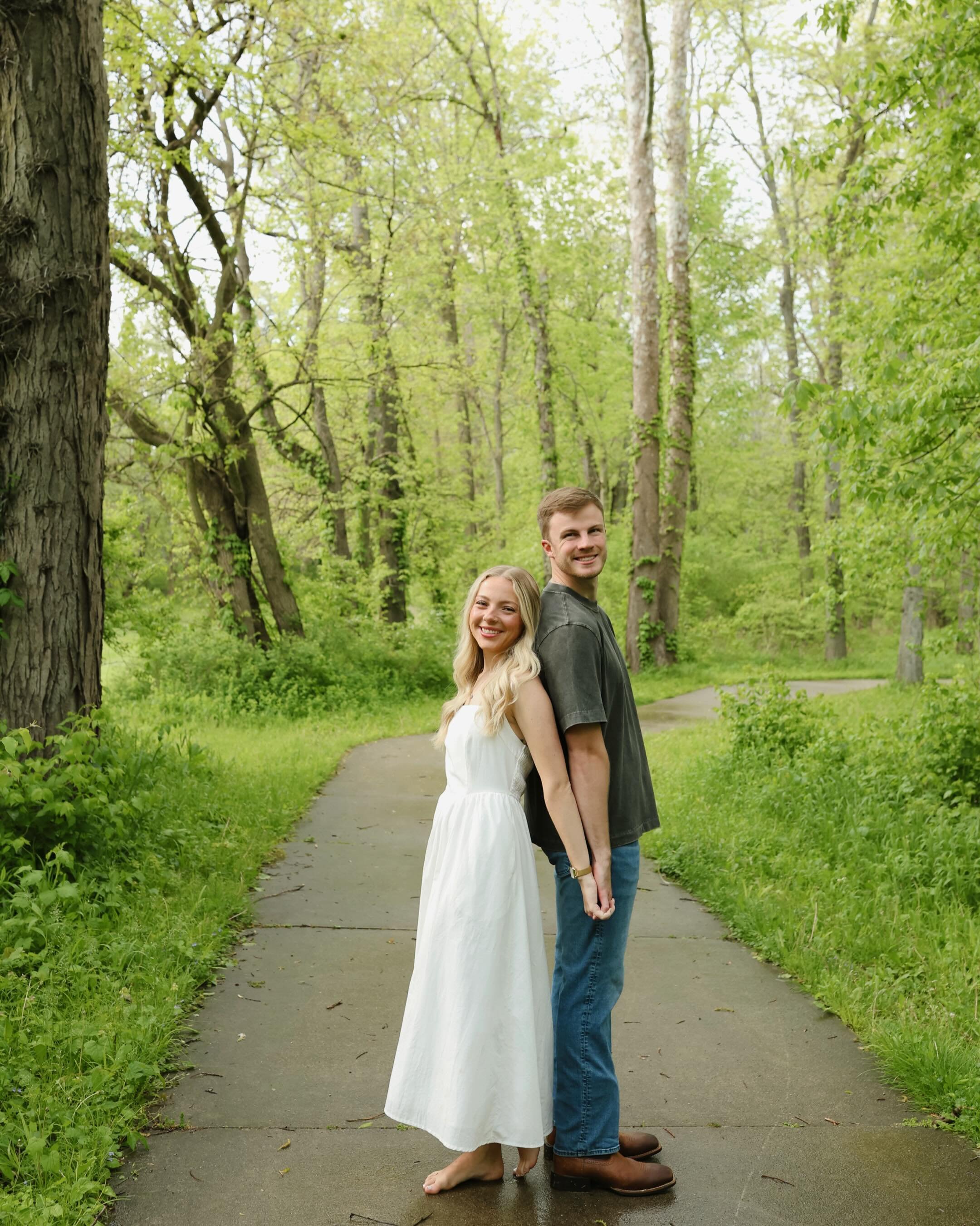 A little glimpse of Carson + Allie&rsquo;s engagement session🌿☀️ 
-
- May gave us such unpredictable weather but the rain did not stop us!!!🥹🤭