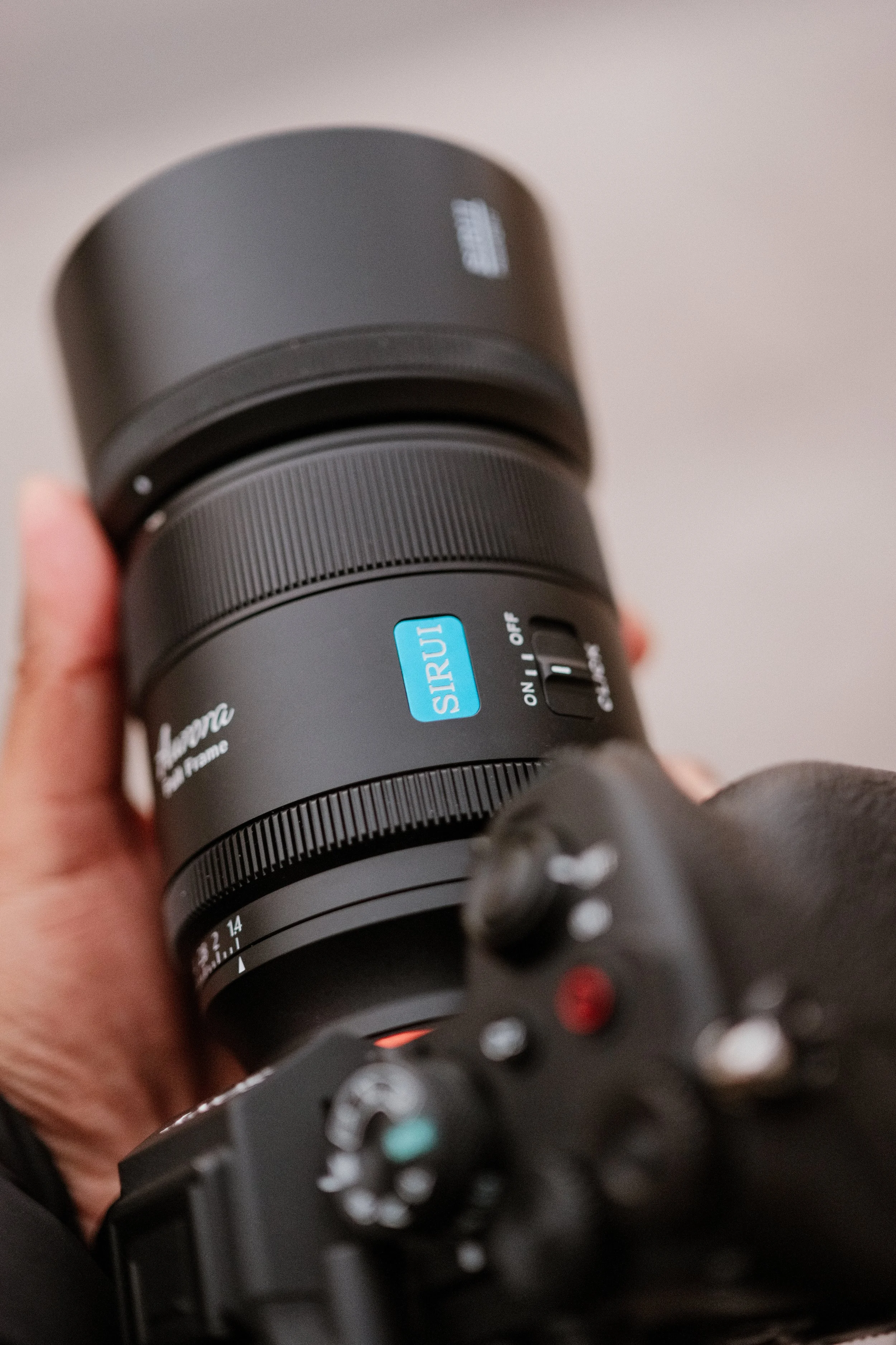 SIRUI Aurora 85mm F1.4