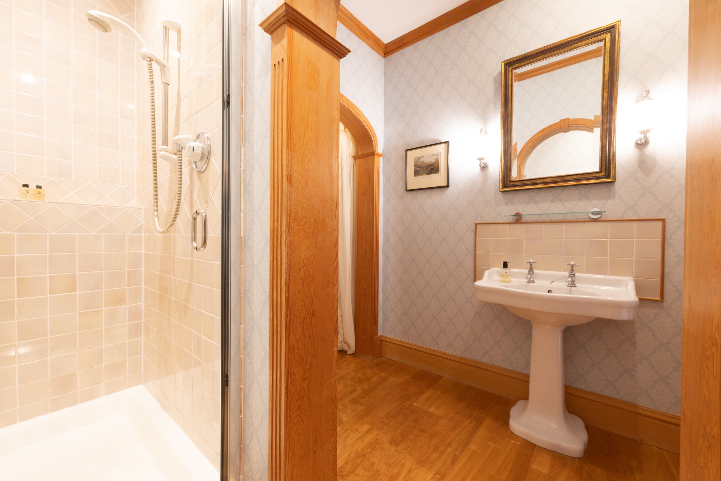 Creag Bhalg - Interiors-26.jpg