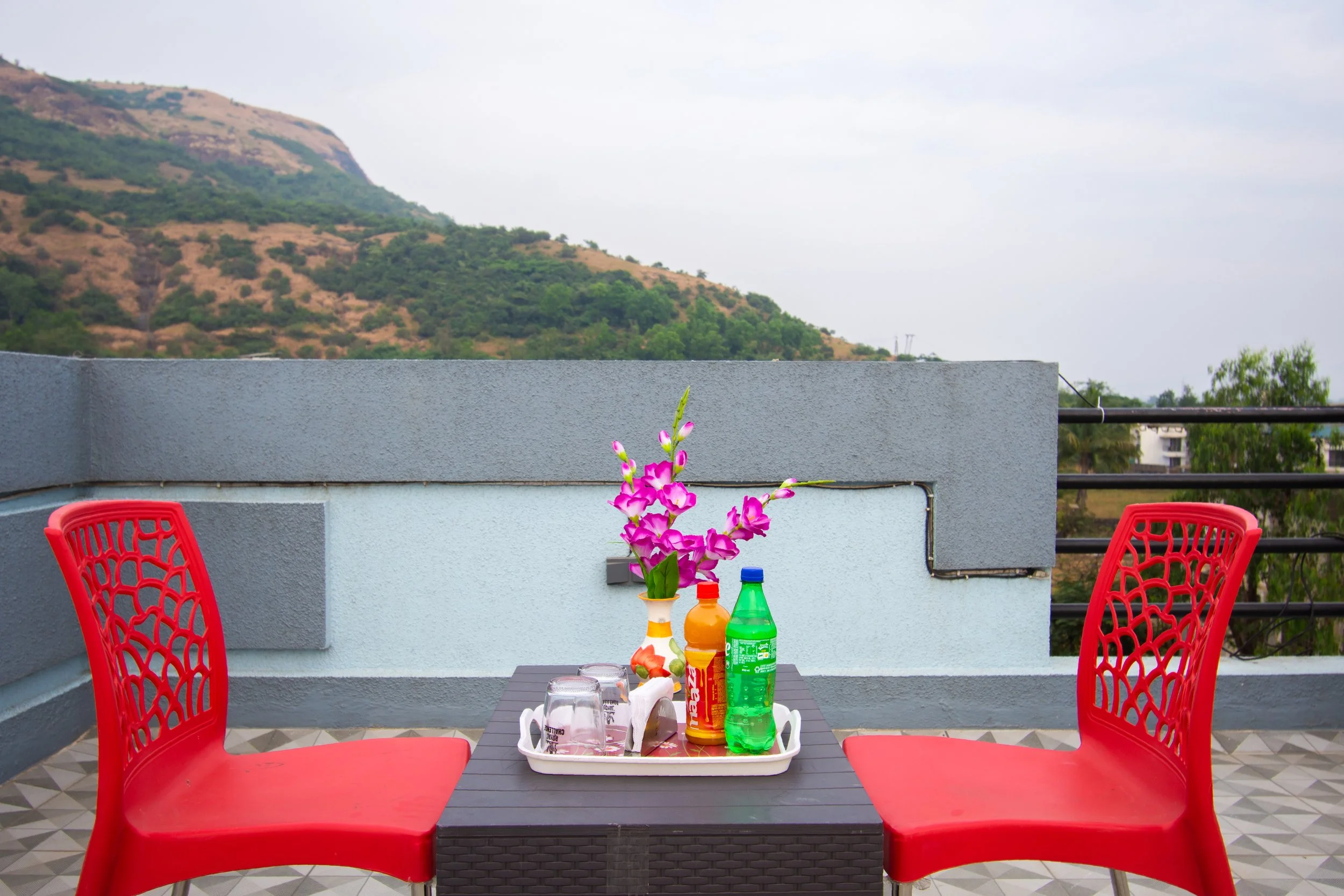 stayalore-mountain-view-villas-lonavala-25.JPG